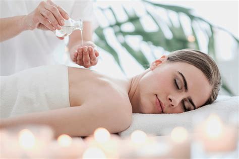 Massage sensuel complet du corps Massage érotique Vierzon